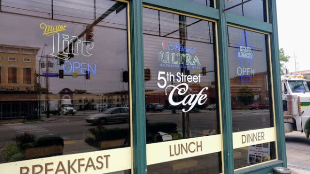 5th street cafe