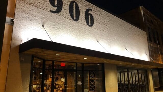 906 Lounge